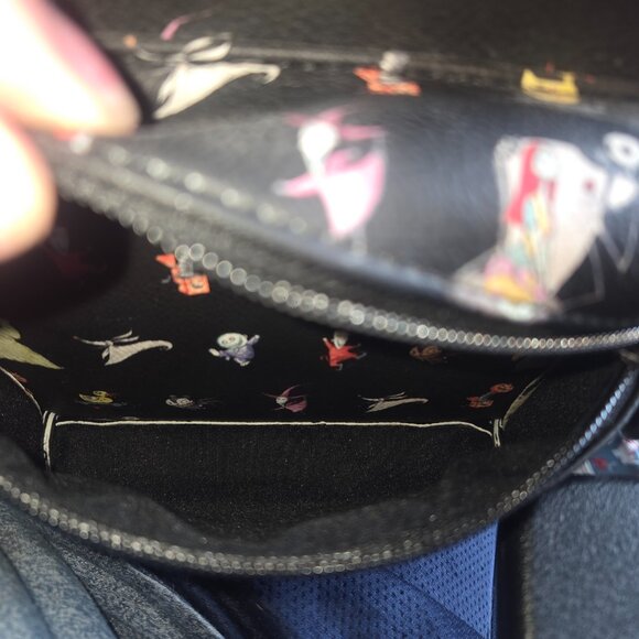 Loungefly Nightmare Before Christmas Mini Backpack - Hot Topic variant - Picture 5 of 6